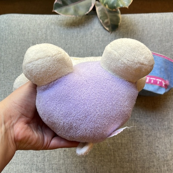 💕 Hello Kitty Plush Toy and Make up Bag! - Picture 5 of 17